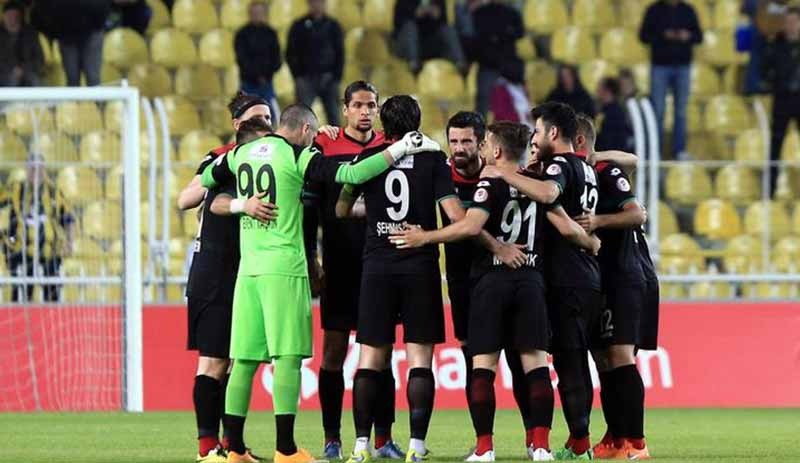 Amedspor deplasmandan 3 puanla döndü