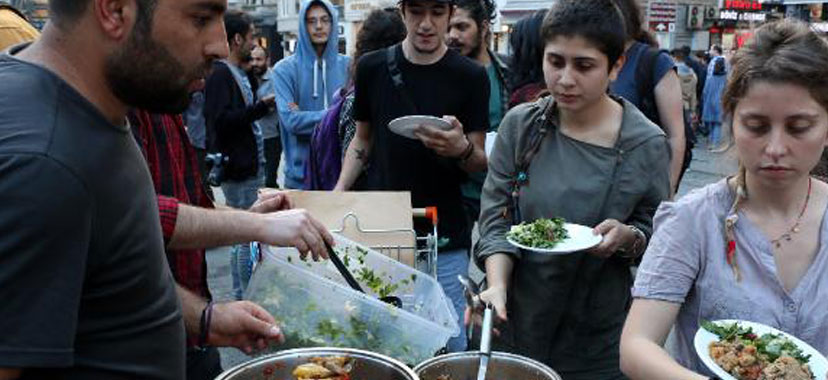 Gezi'de sofra göçmenler için kurulacak