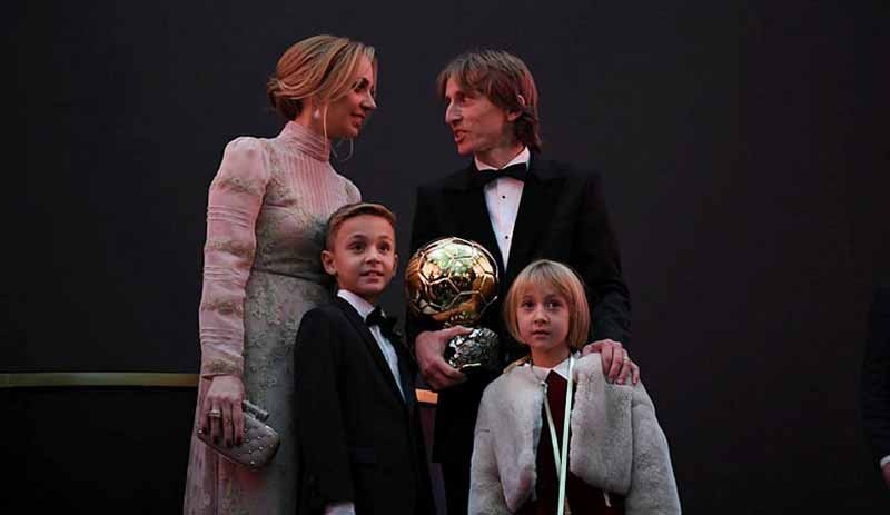 Altın Top, Real Madrid'li yıldız Luka Modric'in oldu