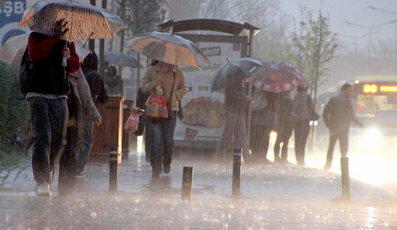 Meteorolojiden 'çok kuvvetli' sağanak yağış uyarısı