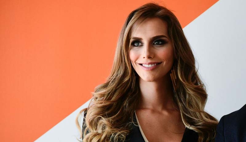 Miss Universe'in favorisi trans yarışmacı Angela Ponce