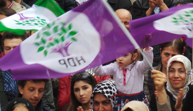 HDP'de ön seçim: Adaylar için sandık kurdu