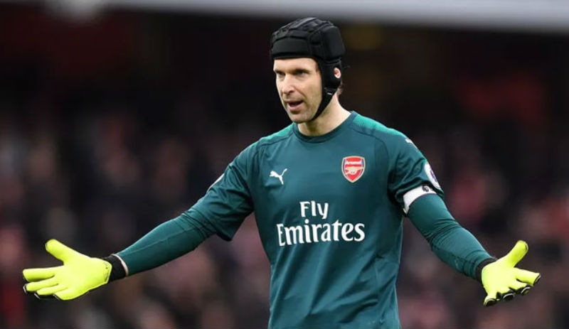 Petr Cech futbolu bırakıyor