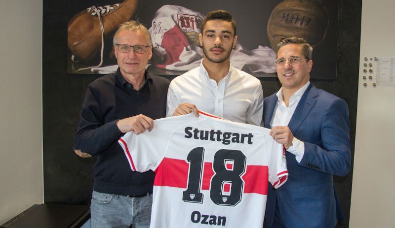 Ozan Kabak Sttutgart'a imzayı attı