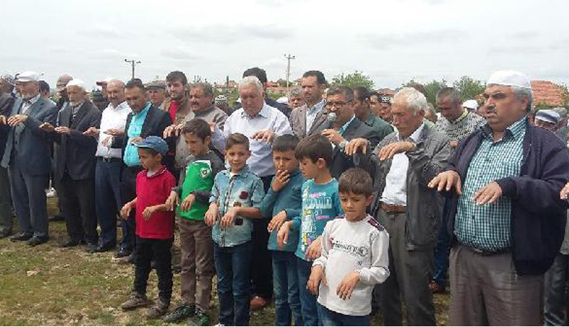 Manisa'da geleneksel yağmur duasına çıkıldı