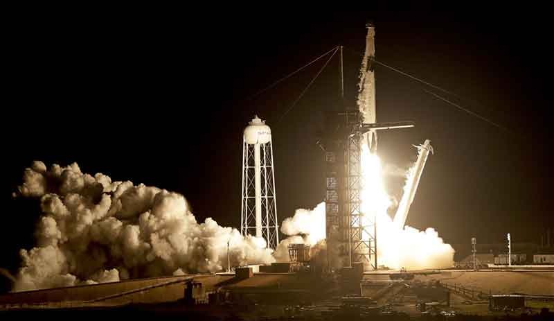 SpaceX'in uzay aracı başarıyla fırlatıldı