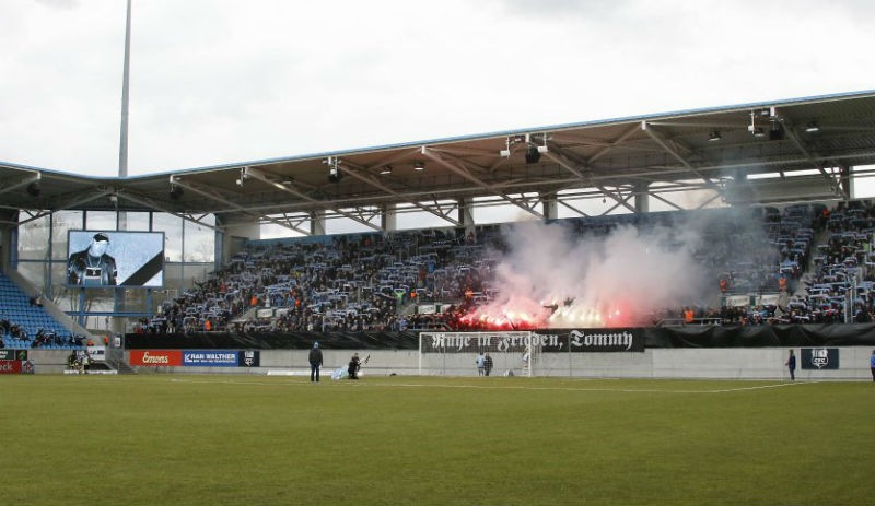 Almanya'da futbol kulübünden Neo Nazi anması