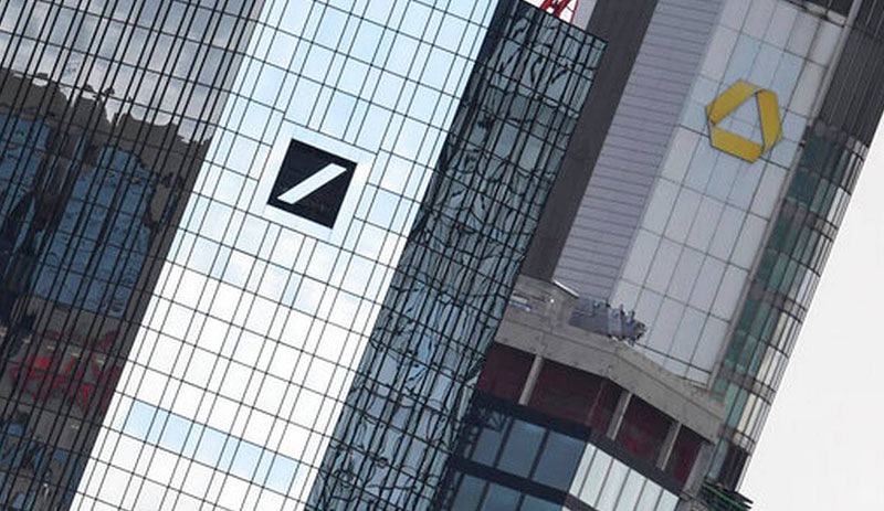 Deutsche Bank ve Commerzbank birleşiyor