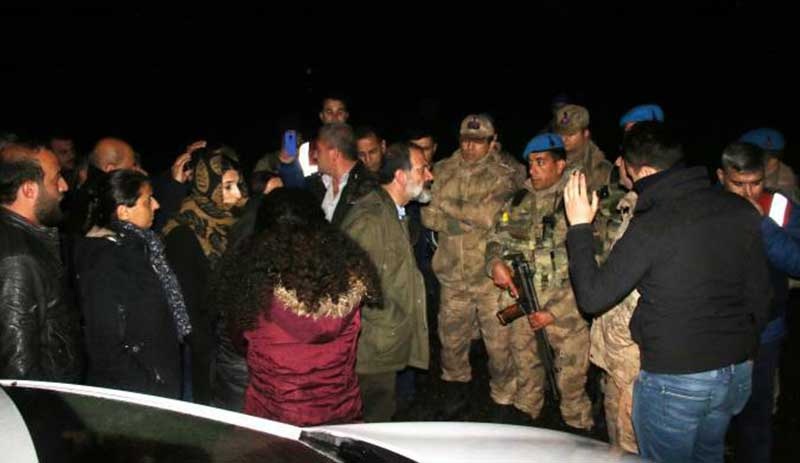 Medya Çınar'ın cenaze törenine katılmak isteyenler engellendi