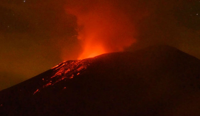 Popocatepetl Yanardağı bir haftada 3 kez patladı