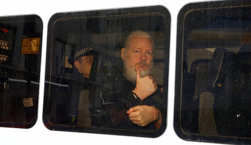 Assange'a ilk ceza: 50 hafta hapis