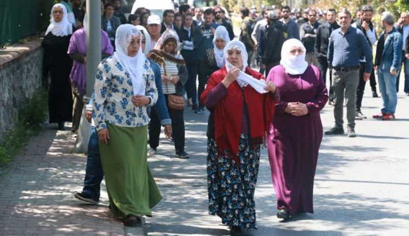 Tutuklu ailelerine müdahale: 29 kadın gözaltına alındı