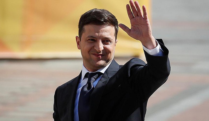 Ukrayna'nın yeni lideri Zelenskiy erken seçim ilan etti