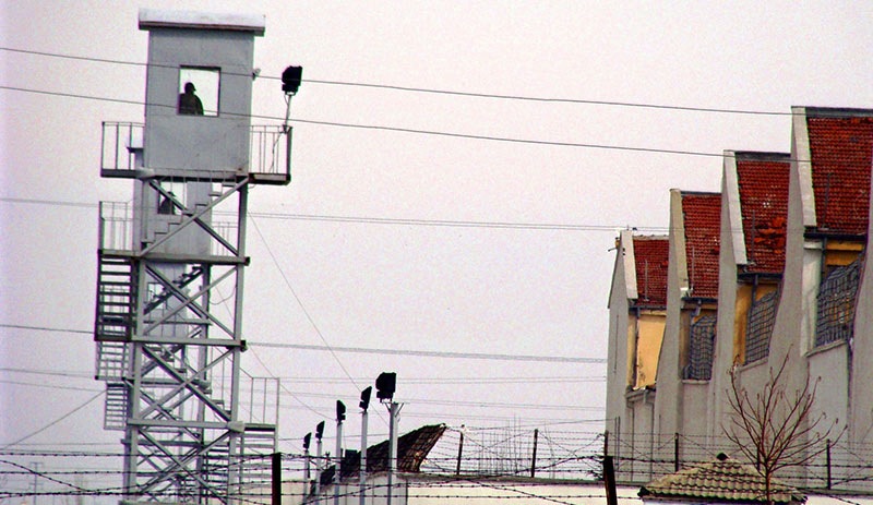 Cezaevlerinde kapasite tahliyesi iddiası: 100 bin kişi serbest bırakılacak