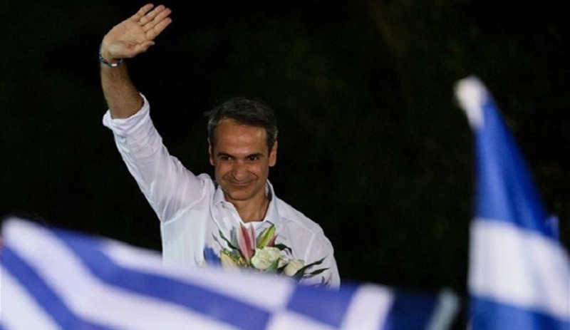 Yunanistan'da seçimi kazanan Miçotakis kimdir?