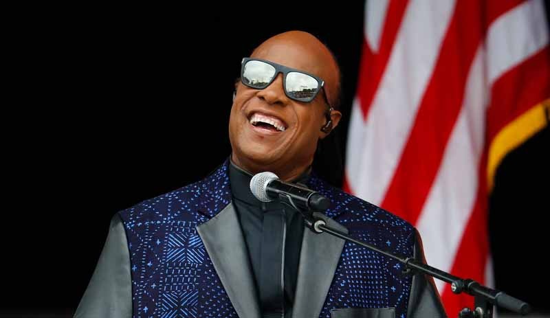 Stevie Wonder'a böbrek nakli yapılacak