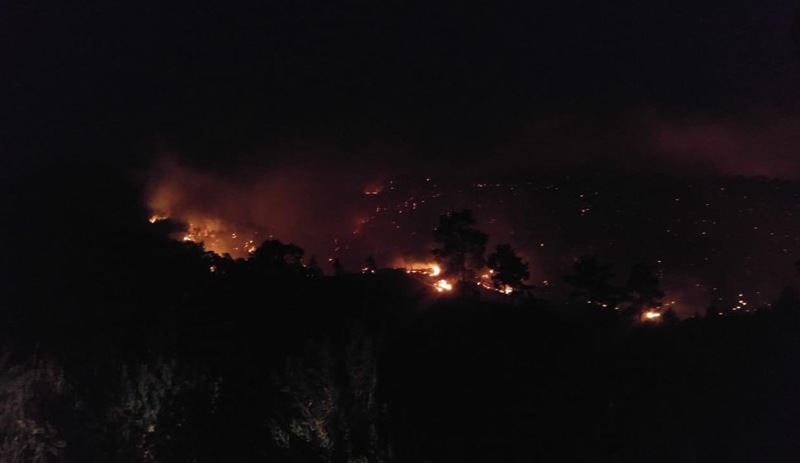 Muğla'daki yangın 18 saat sonra kısmen kontrol altında