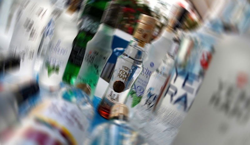 'Kaçak alkol ölümlerinin neden içkiye yapılan zamlar'