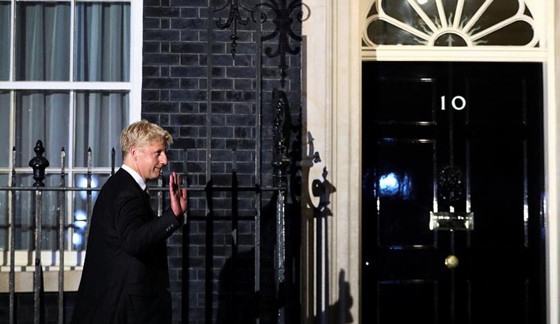 Başbakan olan Johnson'dan ilk 'icraat': Kardeşine üst düzey görev verdi