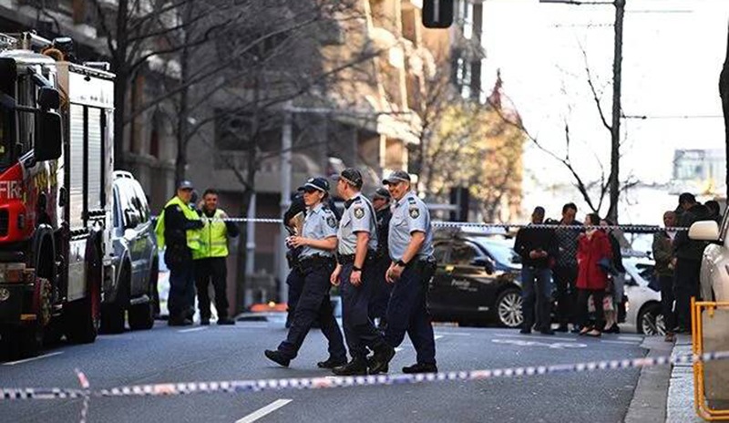 Avustralya'da bıçaklı saldırı: 1 kişi öldü, 1 kişi yaralandı