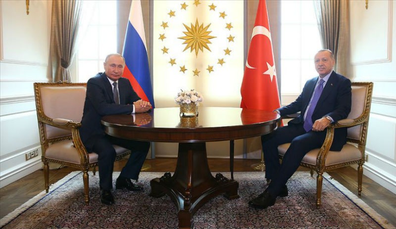 Erdoğan 15 yıldır tanıdığı Putin'i 'Tanıştığımıza memnun oldum' diye karşıladı