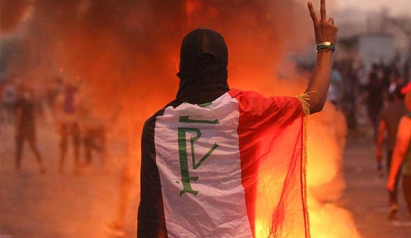 Irak'taki gösterilerin 3. gününde Yeşil Bölge hedef alındı