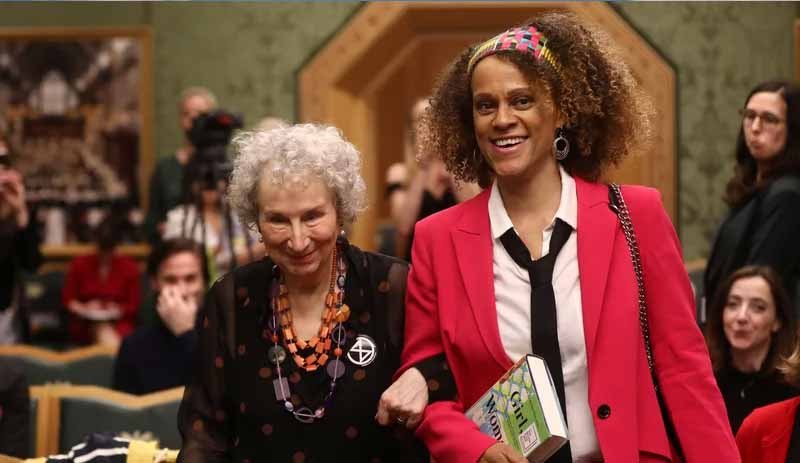 Booker Ödülü, Margaret Atwood ve Bernardine Evaristo’ya verildi