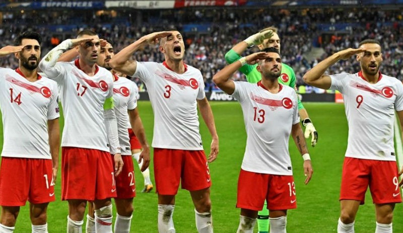 Fransa-Türkiye maçı: UEFA 'asker selamı' nedeniyle soruşturma başlattı