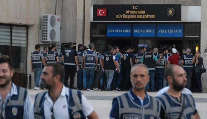 Erciş, Kayapınar ve Kocaköy eş başkanları tutuklandı