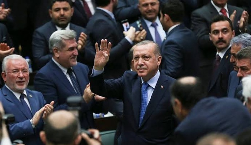 AKP'de il başkanlarına yeni görev: 'İstifa edin ama küsmeyin'