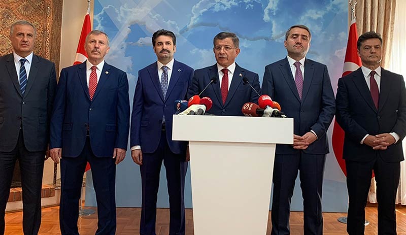 'Davutoğlu'nun partisi 15 gün içinde kurulacak'