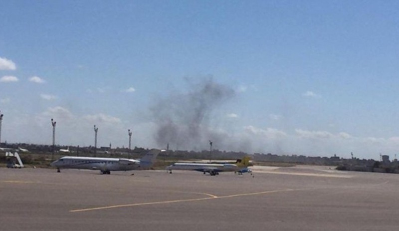 Trablus havalimanı Hafter'in roket atışı nedeniyle kapatıldı