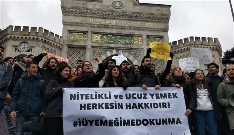 İstanbul Üniversitesi öğrencileri kazandı: Yemekhane zammı iptal edildi