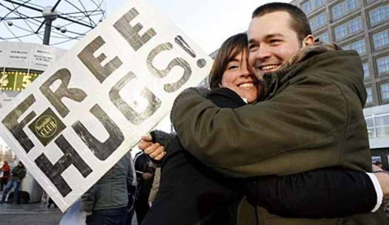 Bugün 21 Ocak dünya sarılma günü