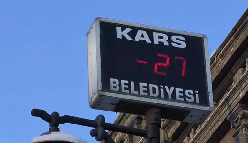 Kars'ta termometre eksi 27'yi gösterdi