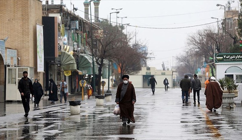 İran'da bakandan 11 eyalette sokağa çıkmama çağrısı