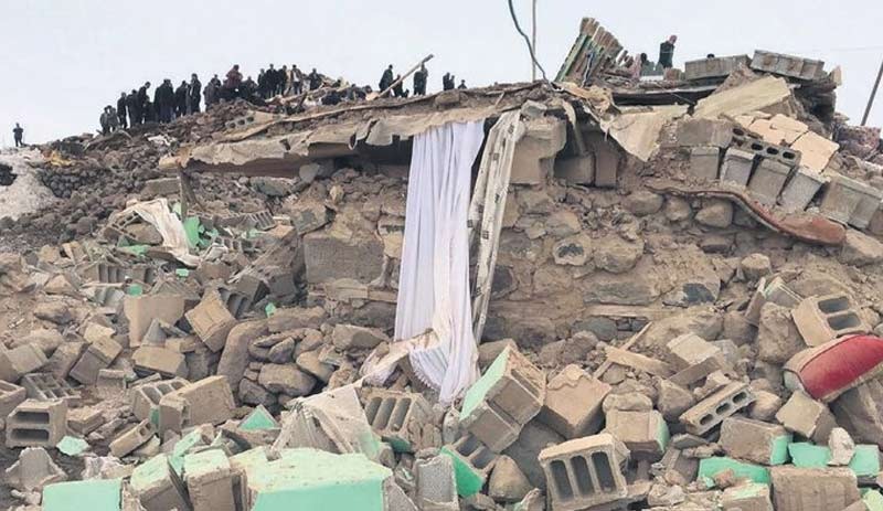 HDP ve CHP heyeti: Deprem bölgesine konteynır götürülmeli