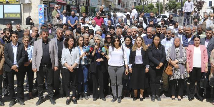 Hilvan ve Hafeti'de seçim yenileme kararı Urfa'da protesto edildi
