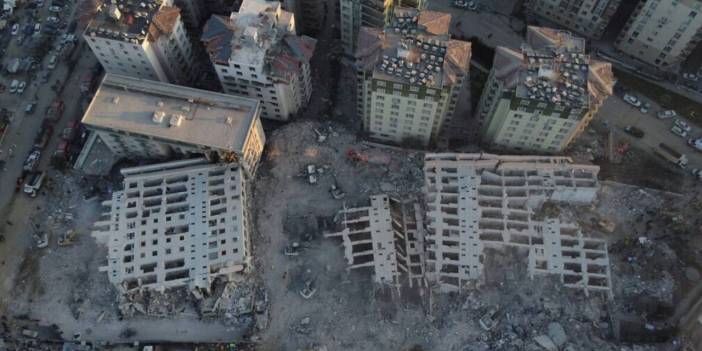 54 kişi hâlâ kayıp: Depremde yıkılan Rönesans'ın enkazında arama yapılacak