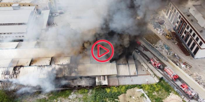 Esenyurt'ta mobilya imalathanesinde yangın: Müdahale sürüyor