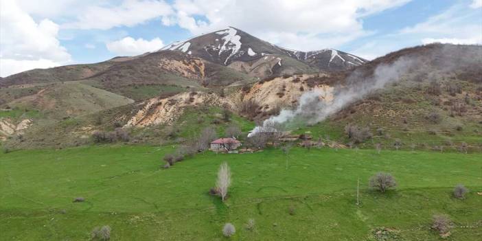 Bingöl'de aynı anda iki mevsimin güzelliği yaşanıyor