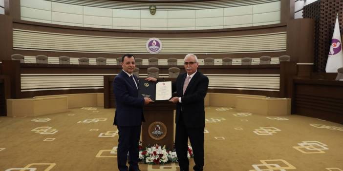AYM Başkanı Zühtü Arslan görevi devretti: AYM hak eksenli kararlar vermeye devam edecek