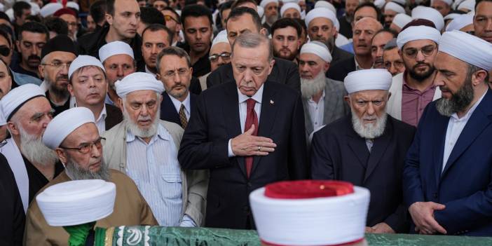 Erdoğan, İsmailağa lideri Hasan Kılıç’ın cenazesine katıldı