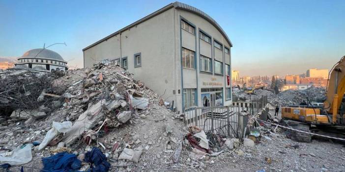 Maraş depreminde camı dahi kırılmayan İMO'nun simge binası, rezerv alanda diye yok edilmek isteniyor