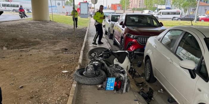 Motosikletle kaza yapan trafik polisi vefat etti