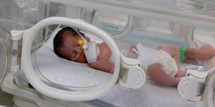 Gazze'de İsrail saldırısında annesinin rahminden kurtarılan bebek öldü