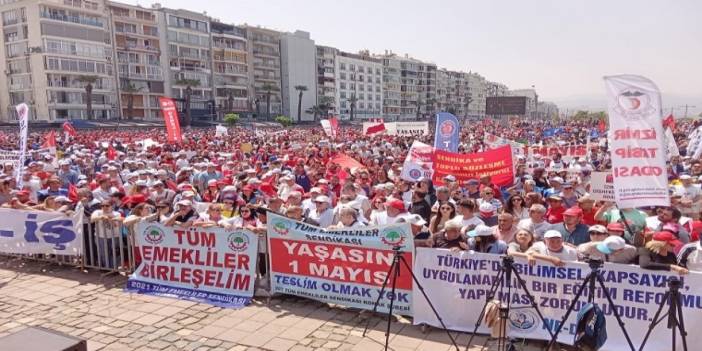 İzmir Gündoğdu Meydanı'nda 1 Mayıs kutlamaları: 'Taksim’de düşene dövüşene bin selam'