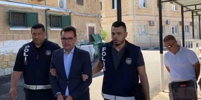 Kıbrıs'taki sahte diploma skandalı: TRT Temsilcisi Sefa Karahasan üç gün tutuklu kalacak