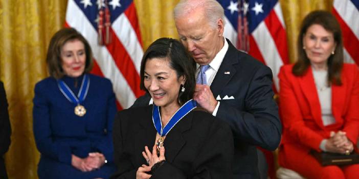 Oscar ödüllü Michelle Yeoh'a 'Özgürlük Madalyası'