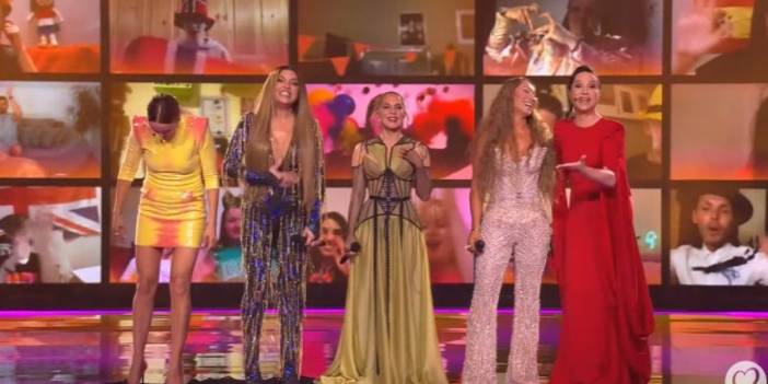 Sertab Erener Eurovision'da 'Everyway That I Can'i seslendirdi